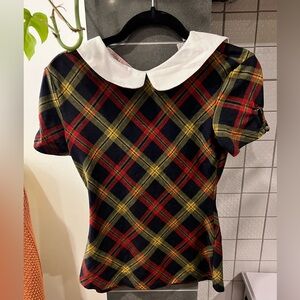 Cute retro plaid blouse!